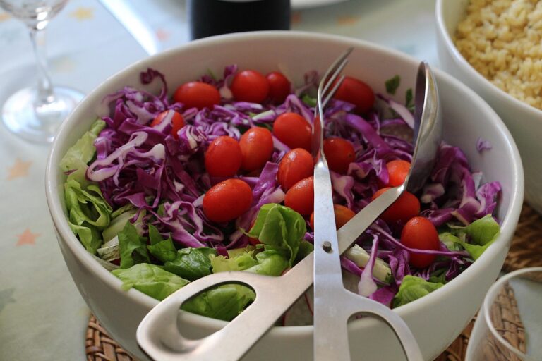 Co jíst při low-carb dietě: Seznam povolených potravin