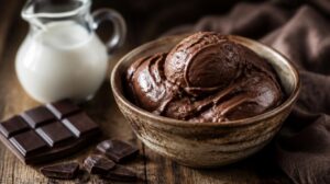 Pravé čokoládové Gelato al cioccolato: Luxusní sametová textura z plnotučného mléka a poctivé tmavé čokolády
